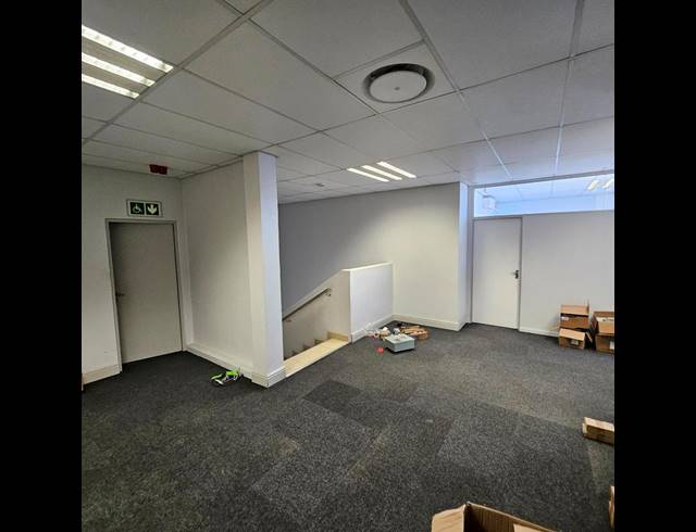 INDUSTRIAL PROPERTY TO RENT IN STIKLAND INDUSTRIAL